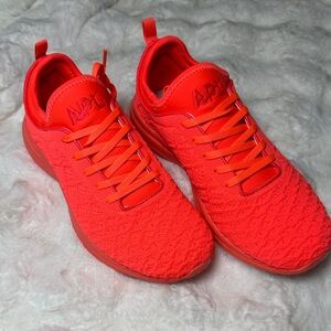 APL Techloom Phantom W Sneakers